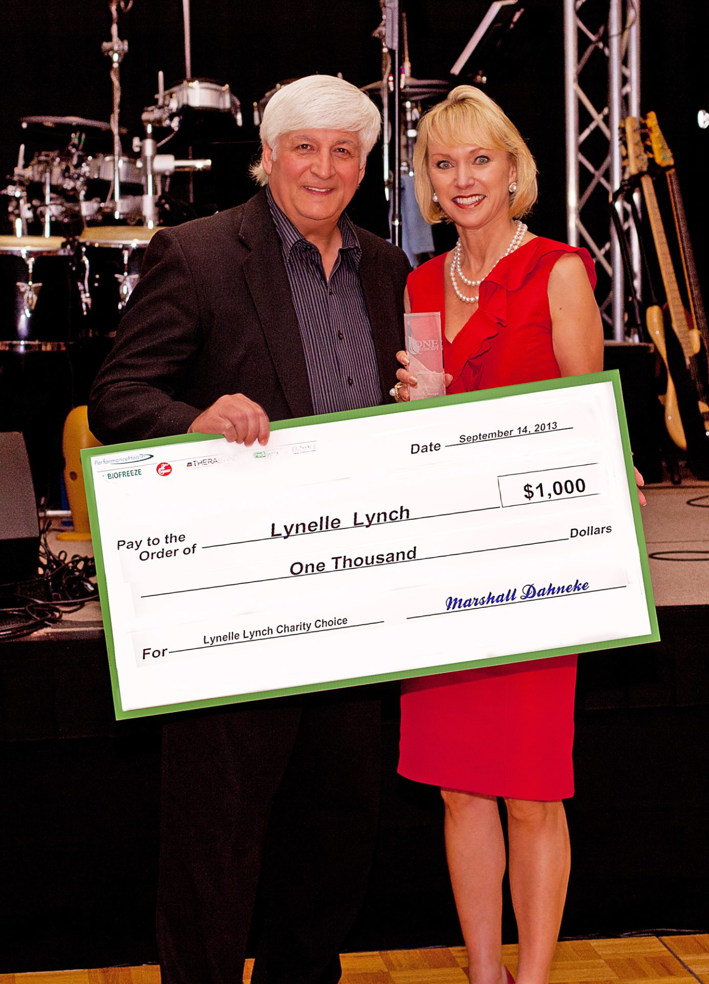 Lynelle Lynch Receives Humanitarian Award at American Massage Conference, MASSAGE Magazine